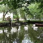 Chateau Du Bois De La Noe Bed & Breakfast