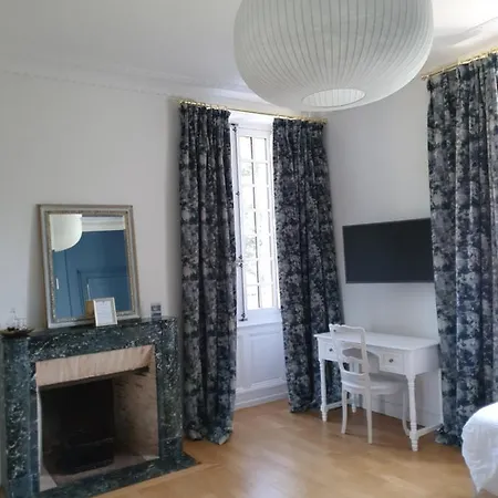 Bed & Breakfast Chateau Du Bois De La Noe 3*