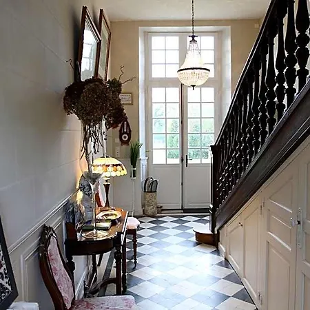 Chateau Du Bois De La Noe Bed & Breakfast