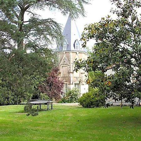 Bed & Breakfast Chateau Du Bois De La Noe