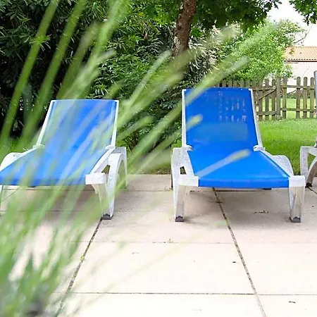 Bed & Breakfast Chateau Du Bois De La Noe