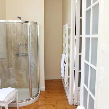 Chateau Du Bois De La Noe Bed & Breakfast