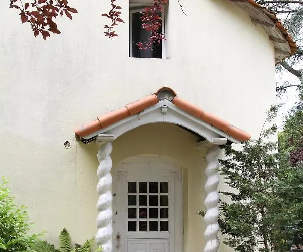 D'hôtes Château Du Bois De La Noe Couette-café