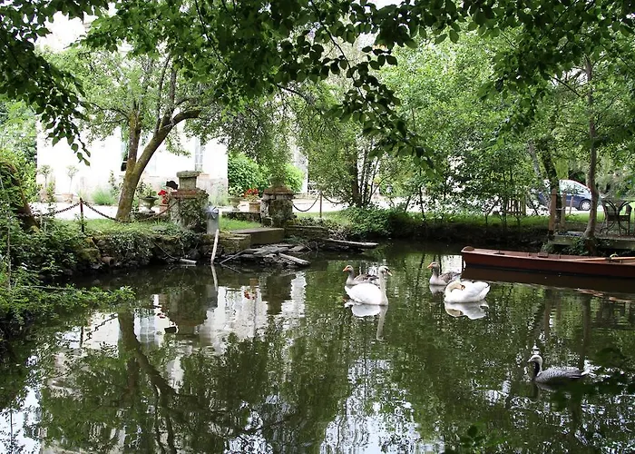 D'hôtes Château Du Bois De La Noe Couette-café
